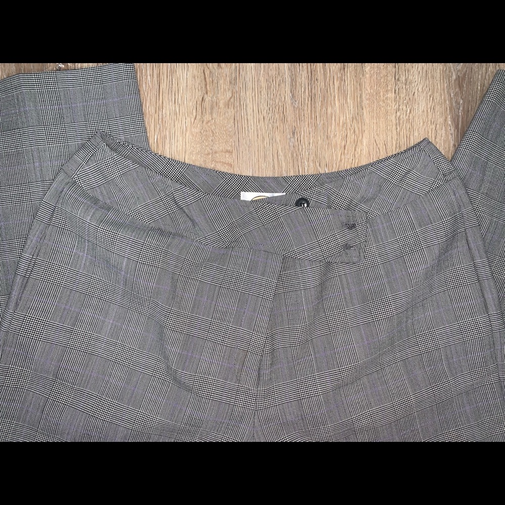 Talbots Women’s Dress Pants size 16 in grey plaid
